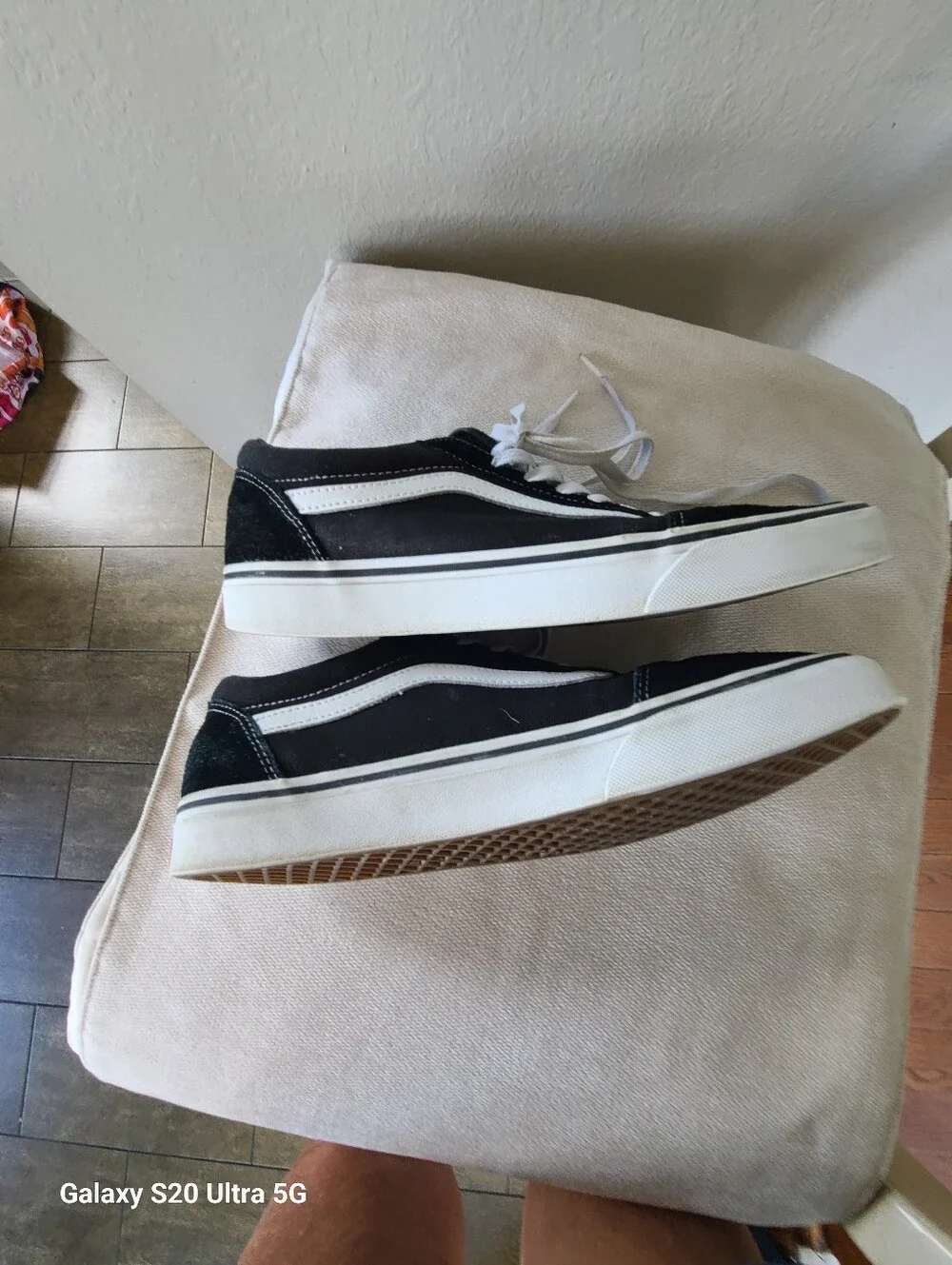 Men's Vans Black and White Low-Top Men's Sneakers